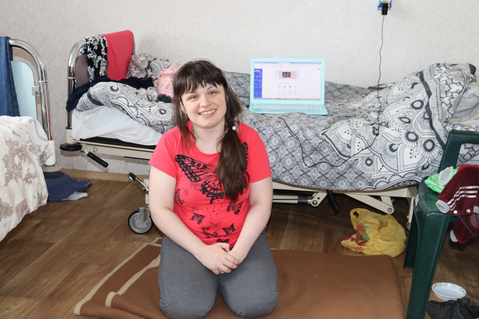 Alina is 33. She was born with a mobility impairment, nevertheless she is full of optimism Alina is 33. She was born with a mobility impairment, nevertheless she is full of optimism