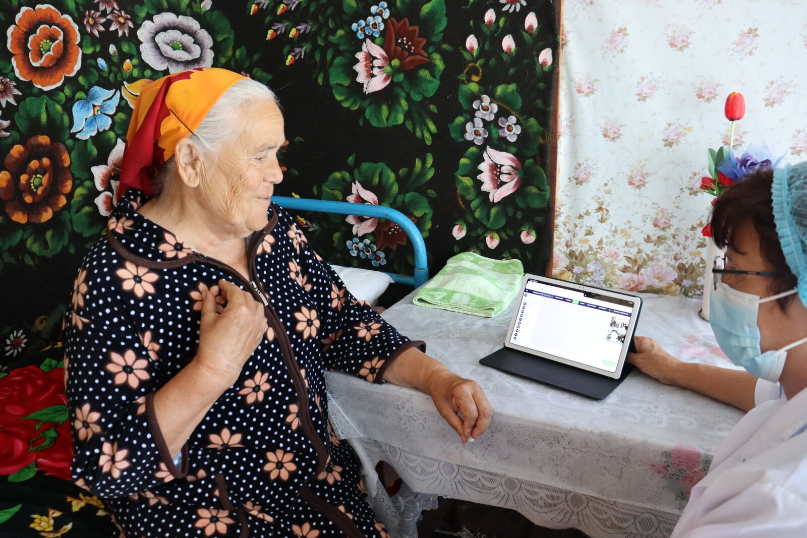 Our goal is to help people in Moldova live in dignity Our goal is to help people in Moldova live in dignity