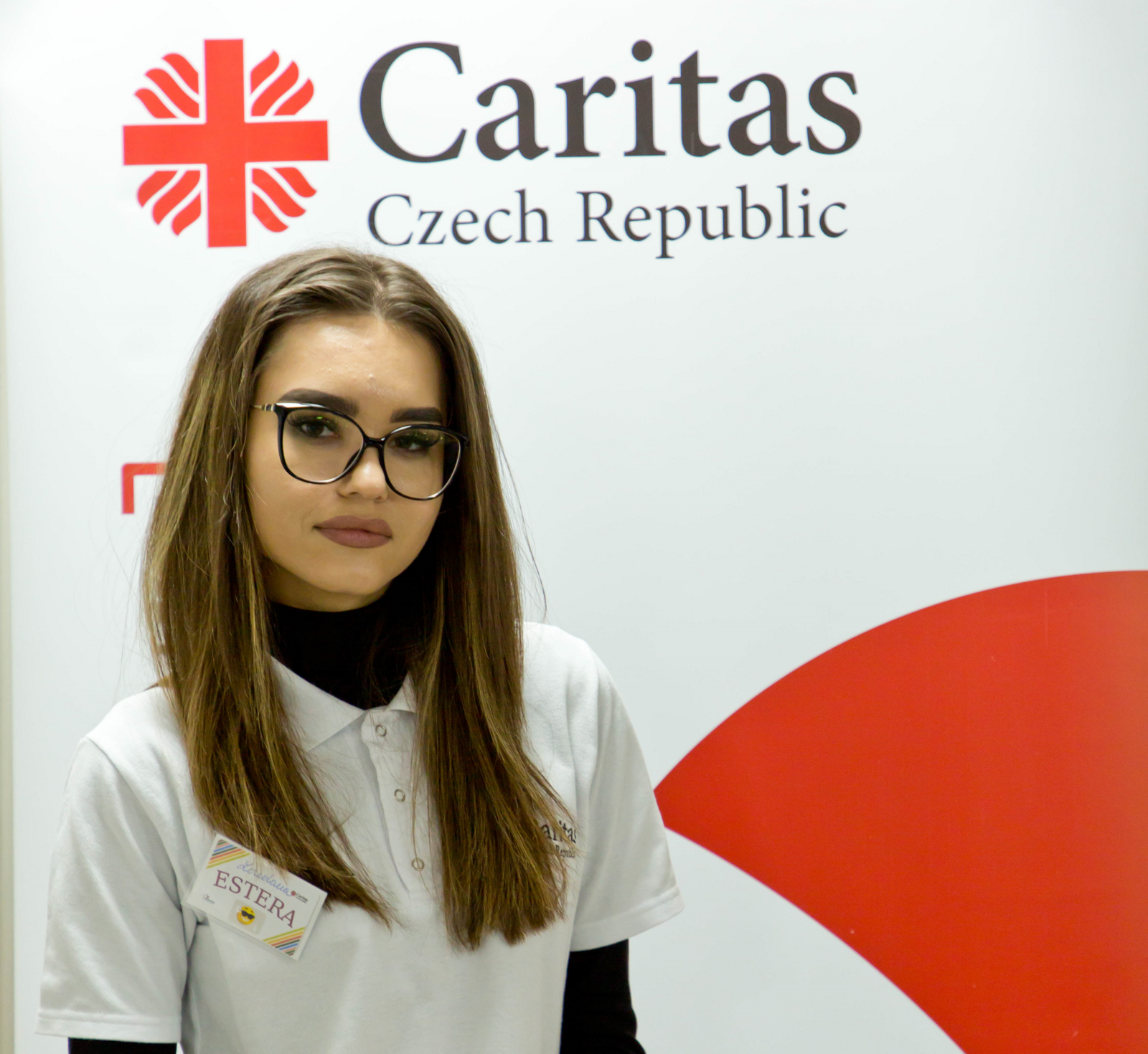 Loredana and Nicoleta, two young activists from Moldova