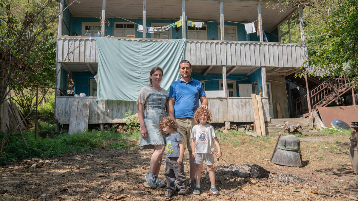 Levan și Eka - viața din mediul rural din Georgia Levan și Eka - viața din mediul rural din Georgia