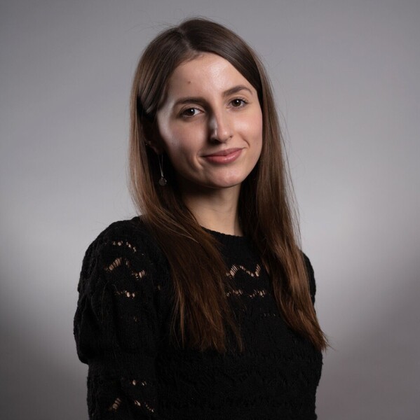 Nicoleta Vrabii Nicoleta Vrabii