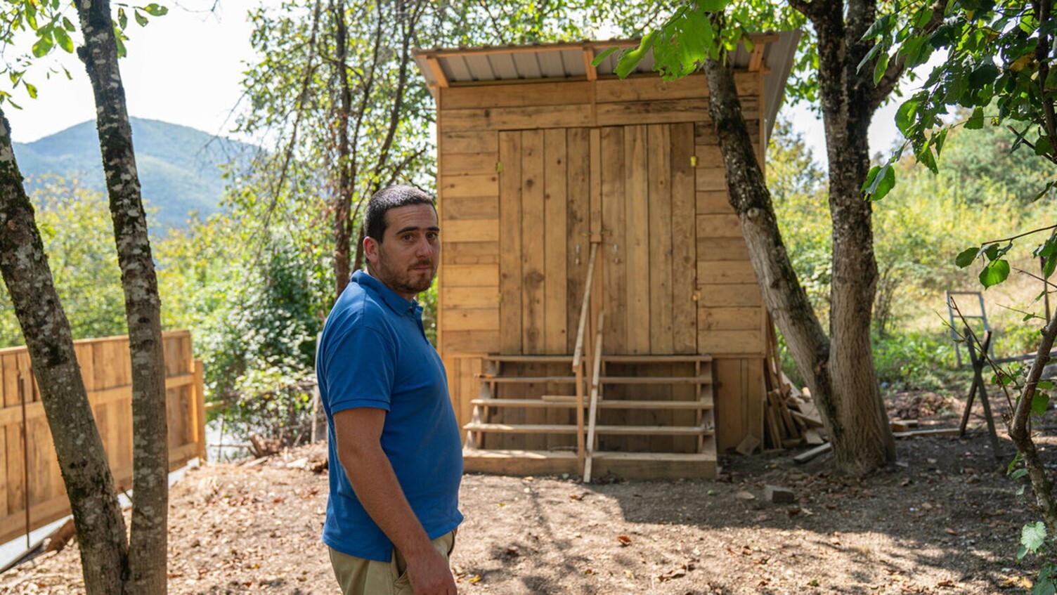 Levan își continuă viața rurală