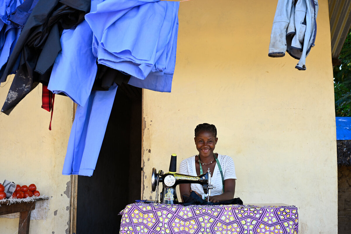 Refugiații învață o meserie și își deschid propriile afaceri Refugiații învață o meserie și își deschid propriile afaceri