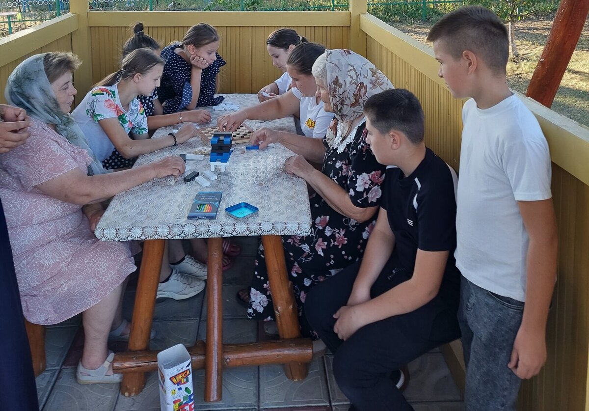 Grupurile intergeneraționale și terapia ocupațională Grupurile intergeneraționale și terapia ocupațională